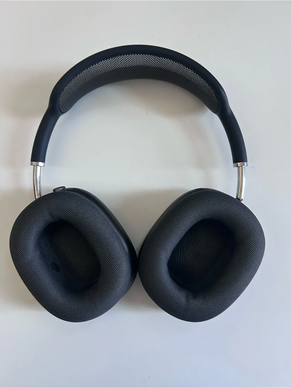 Apple AirPods Max Wireless Over-Ear Headphones, Noise Cancelling, Space Gray